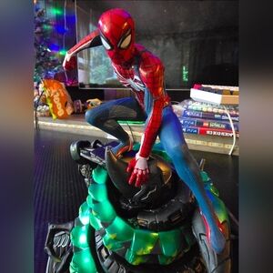 Spider-Man Action Figure Shelf Display Figure